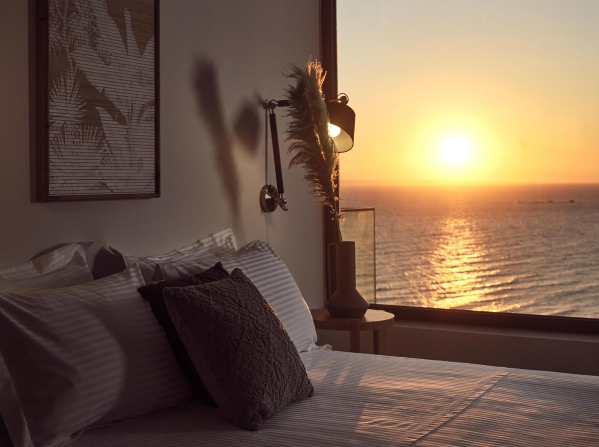 Uparati Villa - Hilltop Sea View Retreat Циливи Экстерьер фото